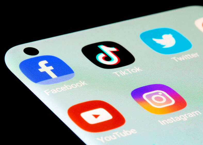 İstifadəçi icmalarının və sosial media trend dinamikasının təsvir olunduğu görüntü